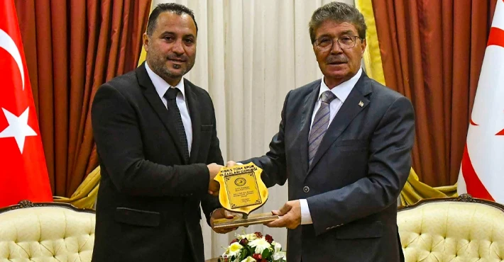 Başbakan Ünal Üstel, KTSYD Başkanı Necati Özsoy ve yönetim kurulunu kabul etti