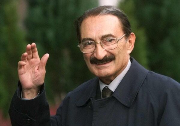 Türkiye Cumhuriyeti eski başbakanlarından, Kıbrıs Türk Barış Harekatı’nın baş aktörü Bülent Ecevit’in vefatının üzerinden 17 yıl geçti