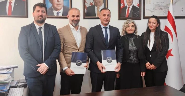 Akdeniz Karpaz Üniversitesi ve KKTC Başbakanlık arasında Özel Burs Protokolü İmzalandı