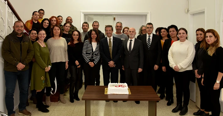 Dışişleri Bakanı Ertuğruloğlu, 50’nci kuruluş yıl dönümü nedeniyle TAK’ı ziyaret etti