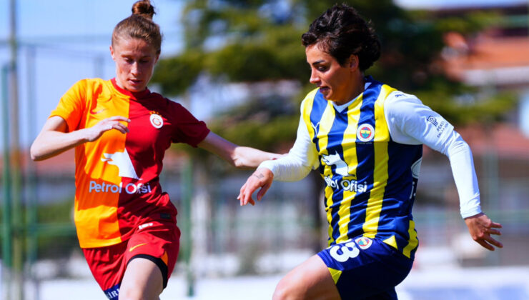Kadınlar Süper Ligi derbisinde Fenerbahçe Galatasaray'ı devirdi