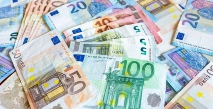 Dolar ve euroda yükseliş devam ediyor! İşte 28 Nisan 2024 güncel döviz kurları