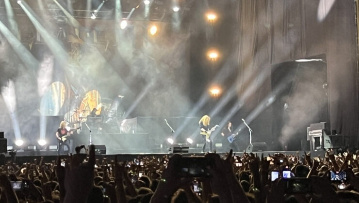 Thrash Metal'in devi Megadeth Küçükçiftlik Park'ta sahne aldı