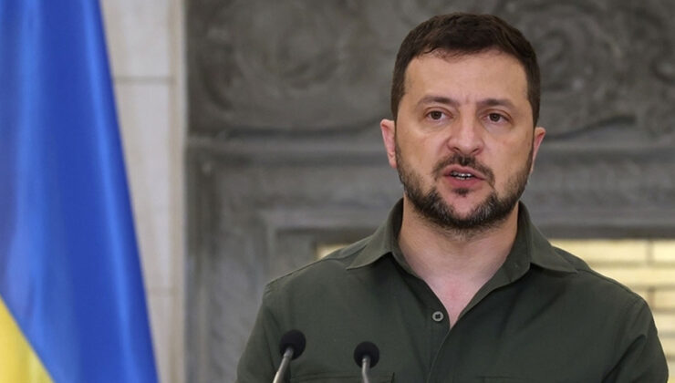 Zelenskiy'den dikkat çeken karar! Savaşın ortasında görevden aldı