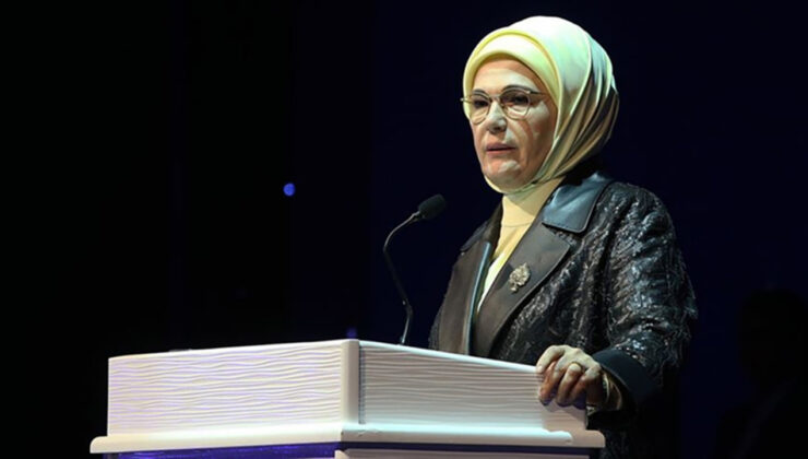 Emine Erdoğan, Gazze'de deniz suyunu içme suyuna çeviren Filistinli kadın mühendisi tebrik etti
