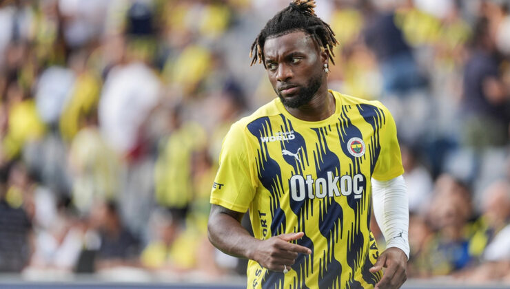 Fenerbahçe taraftarı Youssef En-Nesyri ve Allan Saint-Maximin'e kavuşmak için biraz daha bekleyecek