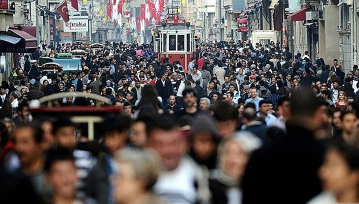 ''Gençlerin en sevdiği siyasetçiler'' anketinin sonuçları açıklandı