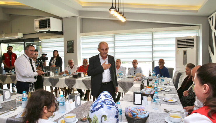 Küçükçekmece’de belediyeye ait tesislerde 6 yıldır çay 1 TL