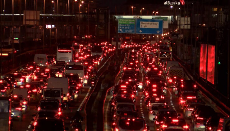 İstanbul’da trafik haritası kızardı | Güncel