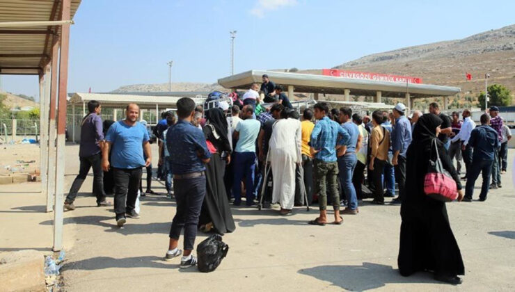 Türkiye'den ülkelerine dönen Suriyelilerin sayısı belli oldu