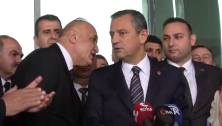 Özgür Özel’den kulağına fısıldayan vekile fırça