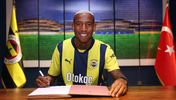 Talisca resmen Fenerbahçe’de: İmzayı attı