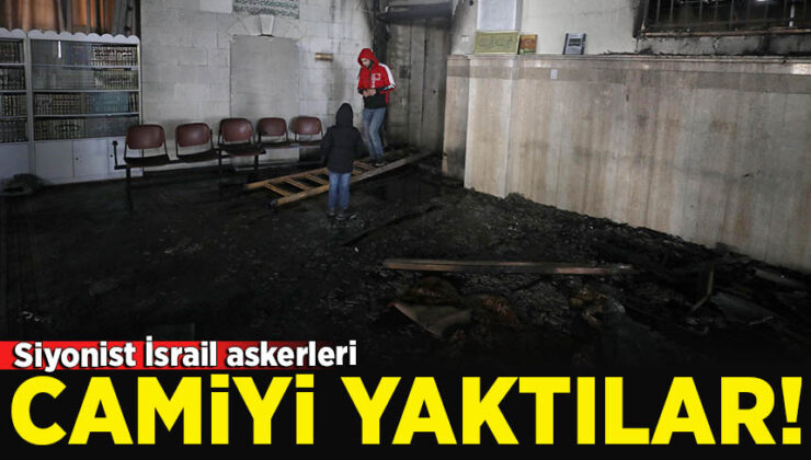 İsrail güçleri Batı Şeria'da camilere baskın yaparak birini ateşe verdi