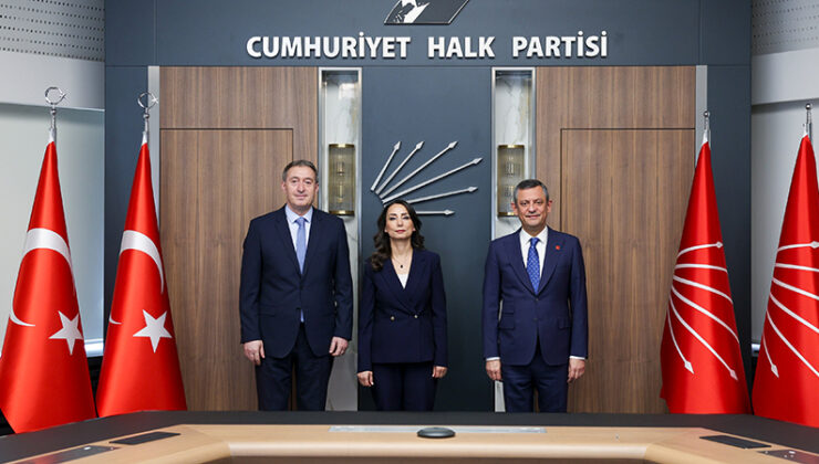 DEM Parti’den ‘açılım’ turu: Heyet, CHP Genel Merkezi’nde…