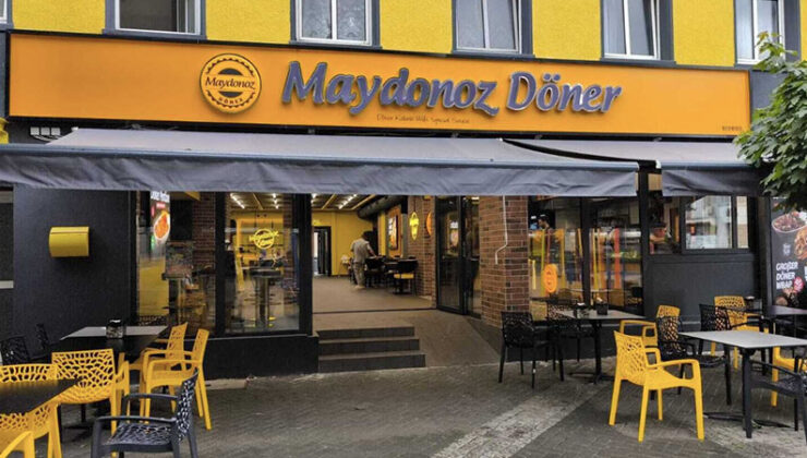 Maydonoz Döner’den FETÖ’cülerin ‘yurt dışına kaçış’ formu çıktı