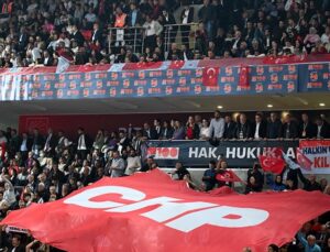 CHP’nin olağanüstü kurultayında Özgür Özel’e rakip çıktı