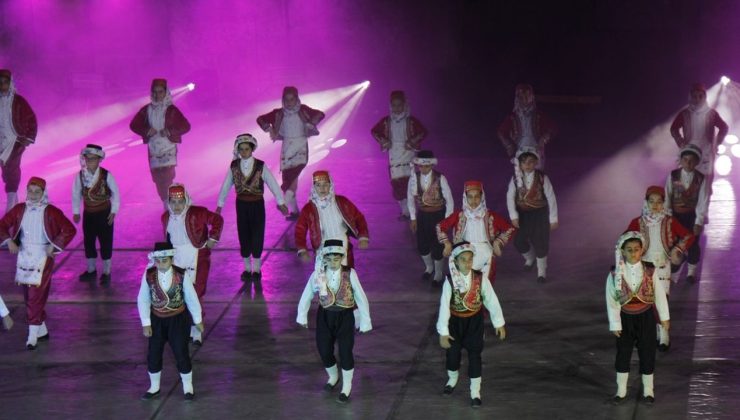 Aspendos Tiyatrosu’nda Gençlik ve Spor Şöleni Coşkusu