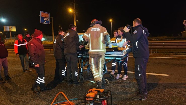 Bursa’da Kamyona Çarpan Otomobilin Sürücüsü Ağır Yaralandı