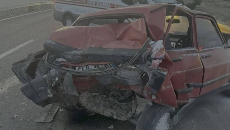 Kırıkkale’de Otomobil-Kamyonet Çarpışması: 1 Ölü, 2 Yaralı