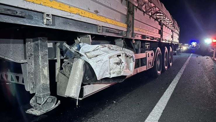 Şanlıurfa’da Tır ve Otomobil Çarpıştı: 1 Ölü, 1 Yaralı