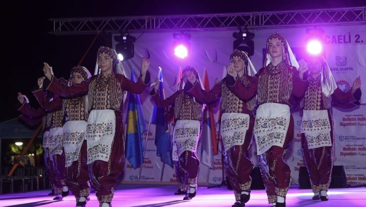 Kocaeli 2. Uluslararası Balkan Halk Oyunları Festivali Başladı