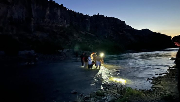 Serinlemek İçin Girdiği Çayda Boğuldu