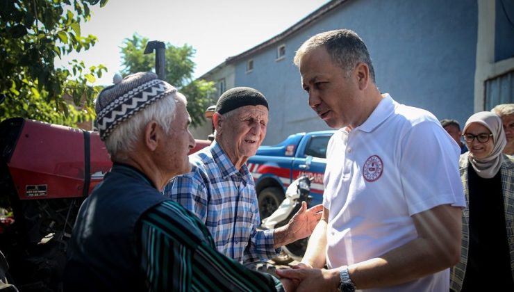 Bakan Yerlikaya Sındırgı’da Deprem İncelemesi Yaptı