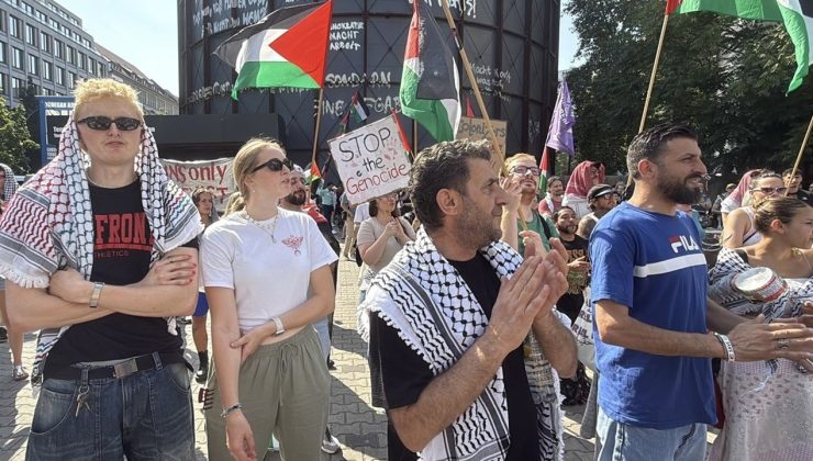 Berlin’de Filistin’e Destek Gösterisi Düzenlendi