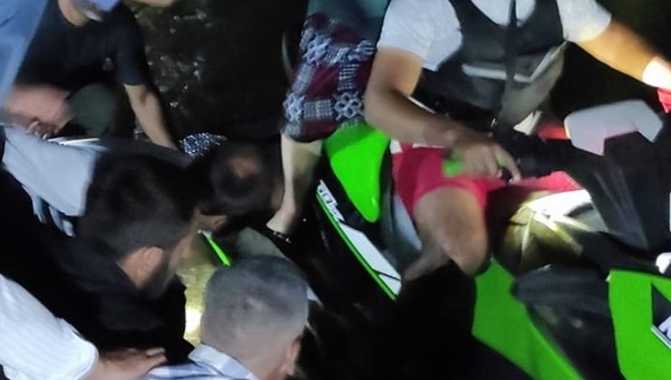 Bingöl’de Murat Nehri’nde Mahsur Kalan 5 Kişi Kurtarıldı