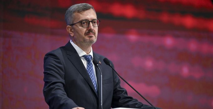 İletişim Başkanı Duran’dan Kocaeli’deki yangına ilişkin açıklama