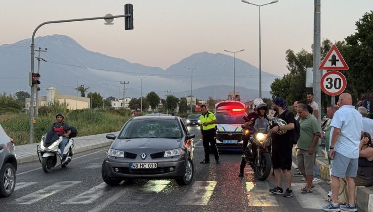 Fethiye’de Otomobil Yayanın Üzerine Düştü: İngiliz Kadın Ağır Yaralı