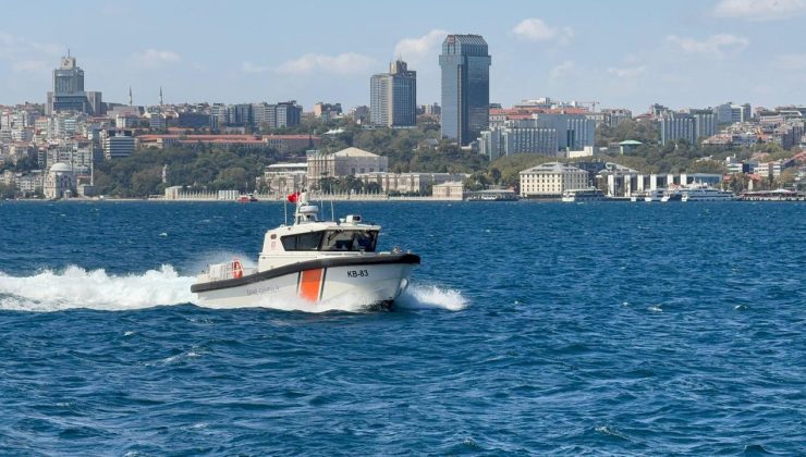İstanbul Boğazı’nda kaybolan Rus yüzücüyü arama çalışmaları sürüyor