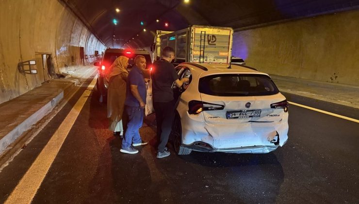 Kocaeli’de Zincirleme Trafik Kazası: 5 Yaralı, Ulaşım Aksadı