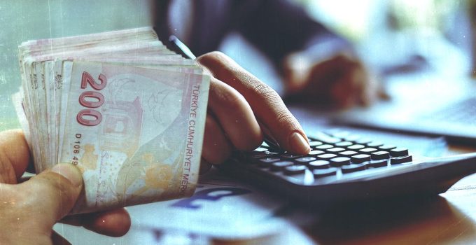 Cumhurbaşkanı Erdoğan’ın talimatıyla kariyer meslek mensupları ve yöneticilere zam önergesi geri çekildi