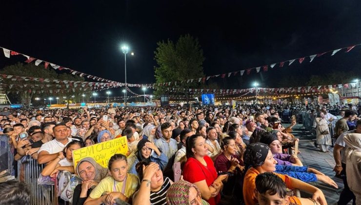 Murat Kekilli Kahramanmaraş’ta Konser Verdi