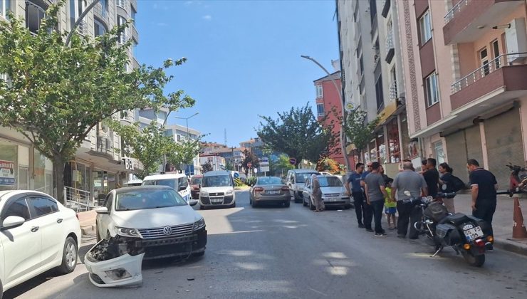 Samsun’da Motosikletin Otomobille Çarpışması Sonucu Sürücü Yaralandı