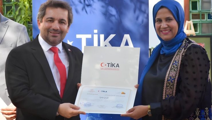 TİKA’dan Cezayir’de Hat ve Ebru Sanatı Eğitimi Tamamlandı