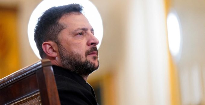 Zelenski, Rusya’nın bir haftada 60 füze ve yaklaşık 1900 SİHA ile saldırı düzenlediğini belirtti