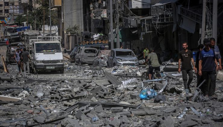 Katil İsrail’in Gazze’ye bugün düzenlediği saldırılarda 49 Filistinli yaşamını yitirdi