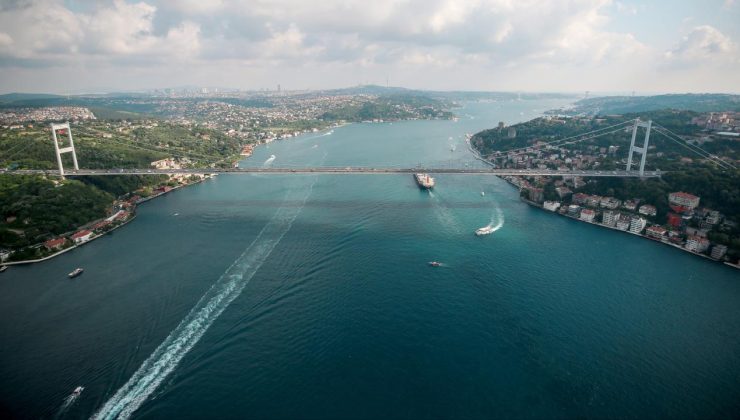 İstanbul Boğazı’nda gemi trafiği çift yönlü kapatıldı