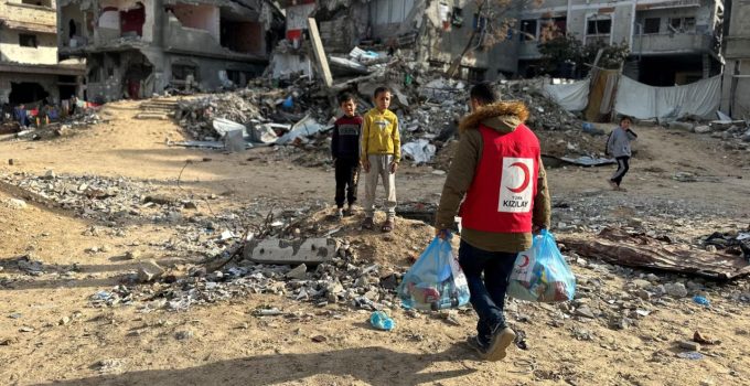 Türk Kızılaydan Gazze’ye sağlık desteği