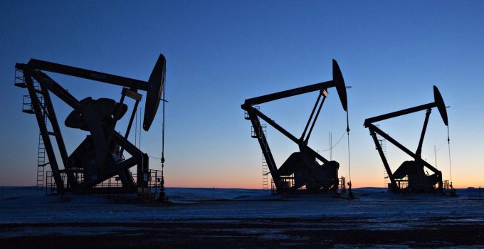 Brent petrolün varili 67,19 dolardan işlem görüyor