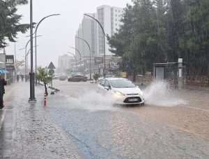 6 il için kuvvetli yağış ve fırtına uyarısı