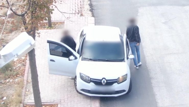 Şoför değiştiren ehliyetsiz sürücü drona yakalandı