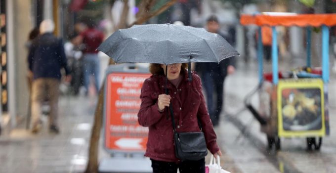 16 il için “sarı” kodlu uyarı: Sağanak bekleniyor