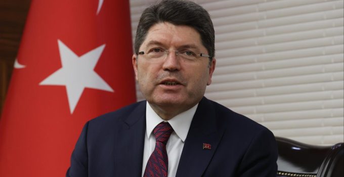 Bakan Tunç'tan Futbolda bahis soruşturmasına ilişkin açıklama