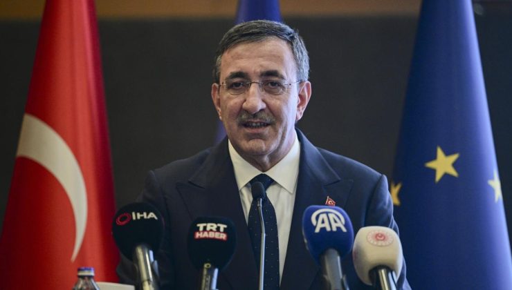 İyi ki çok tecrübeli ve dirayetli bir liderle, küresel ve bölgesel fırtınalı bir dönemde yaşıyoruz