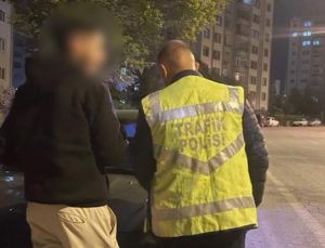 Kayseri’de drift atan ehliyetsiz sürücüye 83 bin lira ceza kesildi