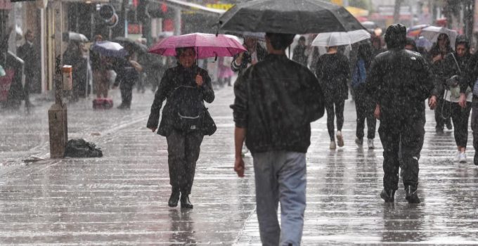 Hafta sonu yurt genelinde yağmurlu hava hakim olacak