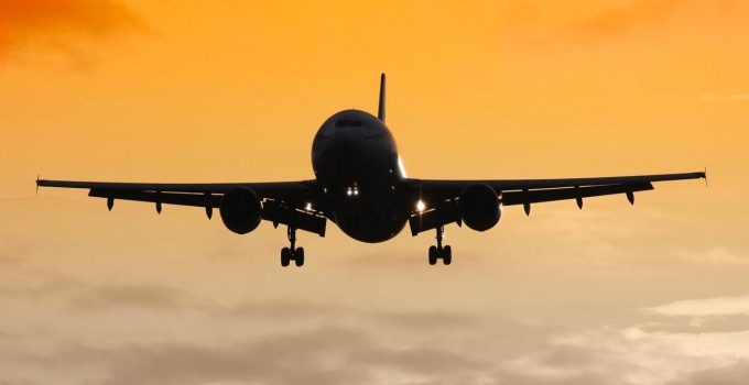 İran, yarın itibarıyla İstanbul ve Maskat dahil dış hat uçuşlarına yeniden başlayacağını duyurdu